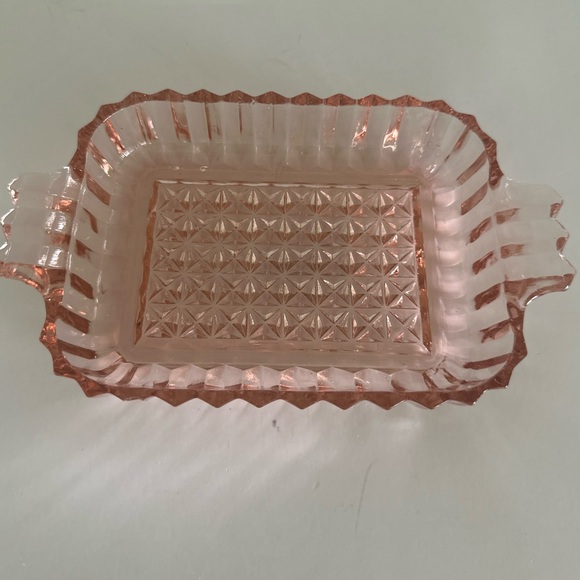 Pink Glass Trinket Tray - Picture 1 of 7